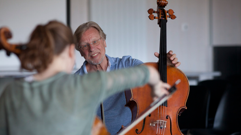 Header image of page : FRANS HELMERSON / CELLO