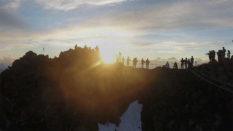 Header image of page : Lever de soleil en musique