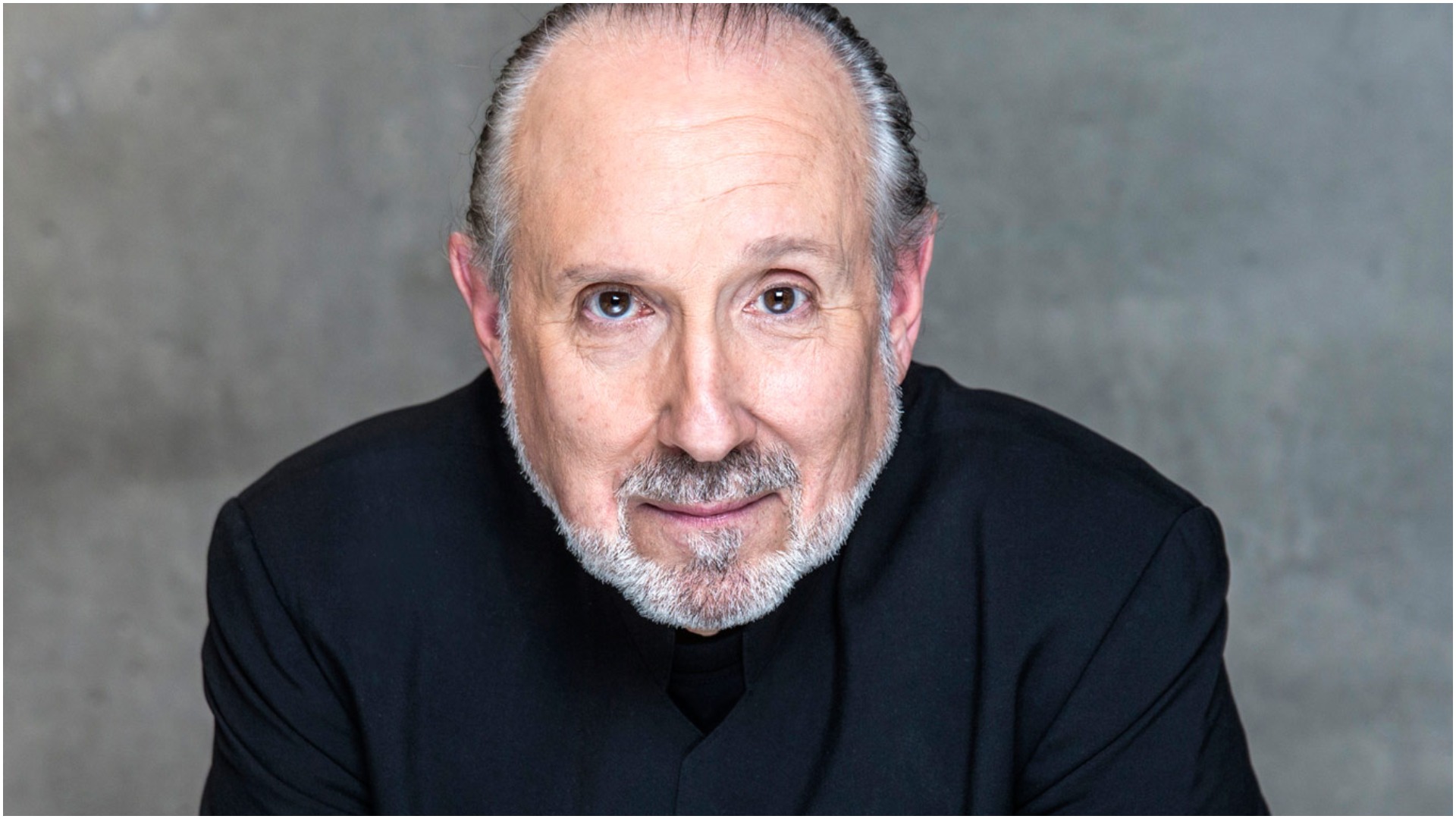 Header image of page : NEIL SHICOFF / OPÉRA