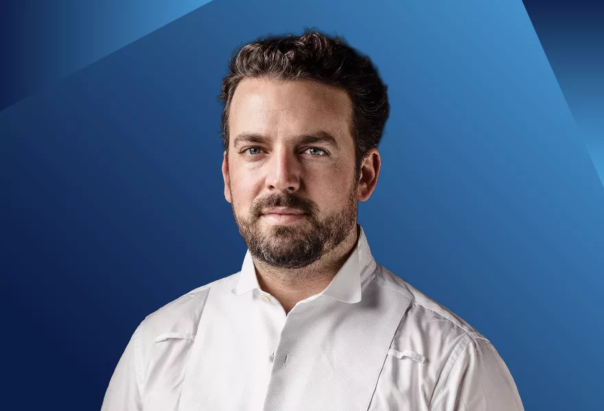 Header image of page : VFJO / JAMES GAFFIGAN / SINGERS OF THE ACADEMY'S ATELIER LYRIQUE